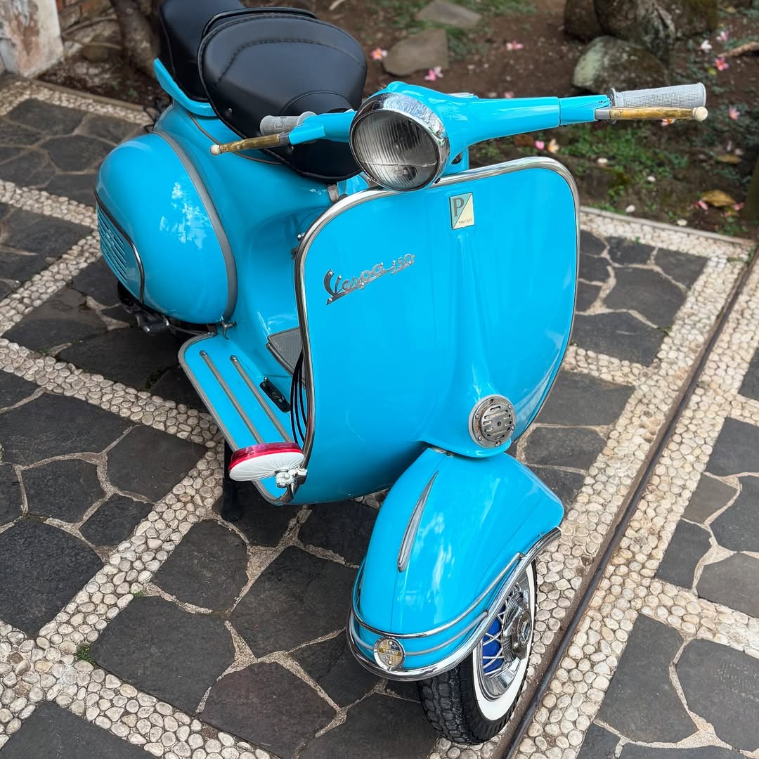 Vespa 4